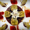 Alcachofas con Jamón Serrano en Salsa de Dátiles