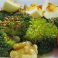 Ensalada templada de brócoli al vapor