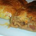ROLLO DE HOJALDRE RELLENO DE SALCHICHA (ALHEIRA[...]