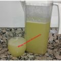 Refresco de limón, plátano, kiwi y naranja con[...]