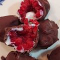 

FRAMBUESAS CON YOGUR Y CHOCOLATE


