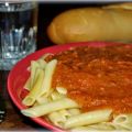 MACARRONES CON SALSA CASERA DE CARNE Y VERDURAS