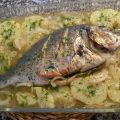Dorada a la sidra con patatas