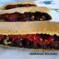 EMPANADA DE MORCILLA Y PIQUILLOS