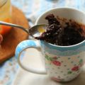 MUG CAKE DE CHOCOLATE Y CARAMELO SALADO