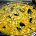 PAELLA DE BUTIFARRA Y MEJILLONES