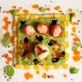 Ensalada de queso y aguacate con otras cosas[...]