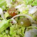 Ensalada de lechuga, uvas y castañas