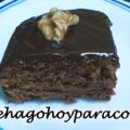 Bizcocho de chocolate y nueces.