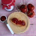 Mermelada de tomate envasado