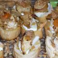 TOSTAS DE POLLO ESCABECHADO.