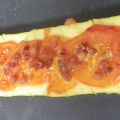 barcas de calabacín con tomate y jamón.