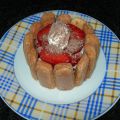 CHARLOTA DE FRESAS CON NATA-CWK