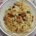 TAGLIATELLE SALTEADOS CON MEJILLONES Y VERDURAS