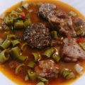 Habas con vainas guisadas