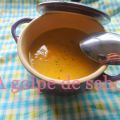 Crema de calabaza, lentejas rojas y coco