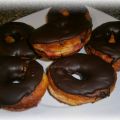 CRONUTS RELLENOS DE SIROPE DE FRESA, CUBIERTOS[...]
