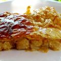 Hojaldre de berenjena, queso y frutos secos.