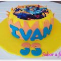 Tarta de cumpleaños del caballero fénix