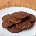 Bocados de chocolate, galletas y avellanas sin[...]