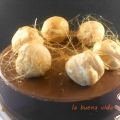TARTA DE CHOCOLATE RELLENA DE PROFITEROLES