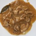 CALAMARES ENCEBOLLADOS CON GALLETAS