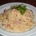 SPAGHETTI A LA CARBONARA