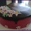 Tarta de buttercream y chocolate y decorado con[...]