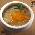 Sopa de cebolla con pan y huevo