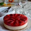 Tarta de mascarpone con gelatina de fresas