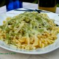 ESPIRALES CON PESTO DE ALMENDRAS