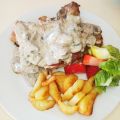 CHULETAS DE CERDO CON SALSA DE CHAMPIÑONES Y[...]