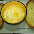 Tostas de aceite y ajo con queso