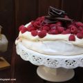 Pavlova con frutos rojos
