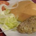 Kebabs de cordero y salsas
