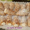 Conos de hojaldre con almendras rellenos de nata
