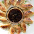 Gyozas de cerdo y col china. El plato japonés[...]