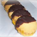 Galletas de gofio y chocolate rellenas de[...]