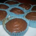 Cupcakes con chips y cubierta de chocolate