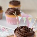 Cupcakes de chocolate y crema pastelera