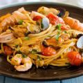 ESPAGUETIS CON FRUTOS DE MAR