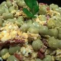 HABAS CON CHORIZO Y HUEVO