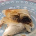 Samosas de morcilla y cebolla caramelizada