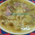 Arroz caldoso con pelotas y judías verdes en[...]