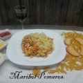 Macarrones con carne y huevo en olla[...]