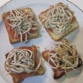 TOSTAS DE GULAS Y TOMATE NATURAL