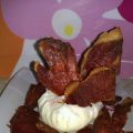Huevos escalfados con virutas de jamón