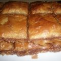 BAKLAVA  UN DULCE GRIEGO Y LA VIEJA FABRICA