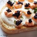 TOSTA DE QUESO CON MOUSSE DE SALMÓN