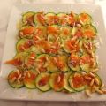 Carpaccio de calabacín, salmón, parmesano y[...]